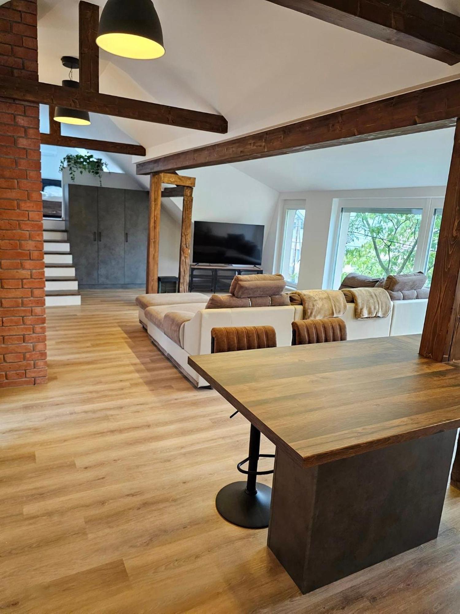Mi Casa Rustica Apartment Mosonmagyarovar Bagian luar foto